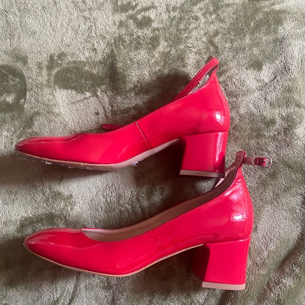 Bianca Di Vera Pelle red pumps